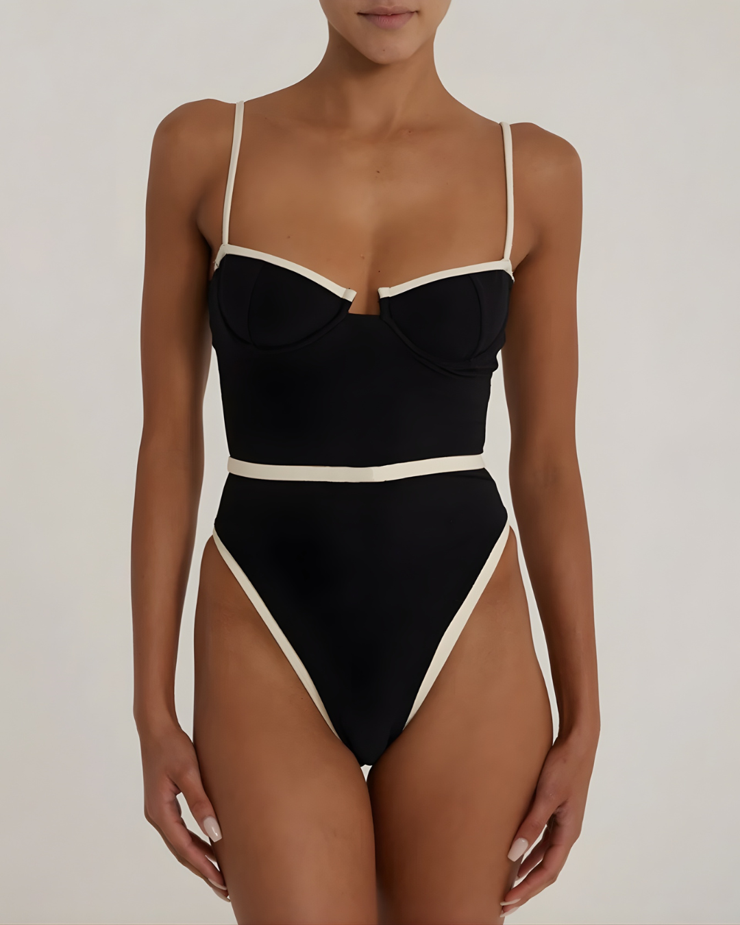 Athelia One Piece - Black